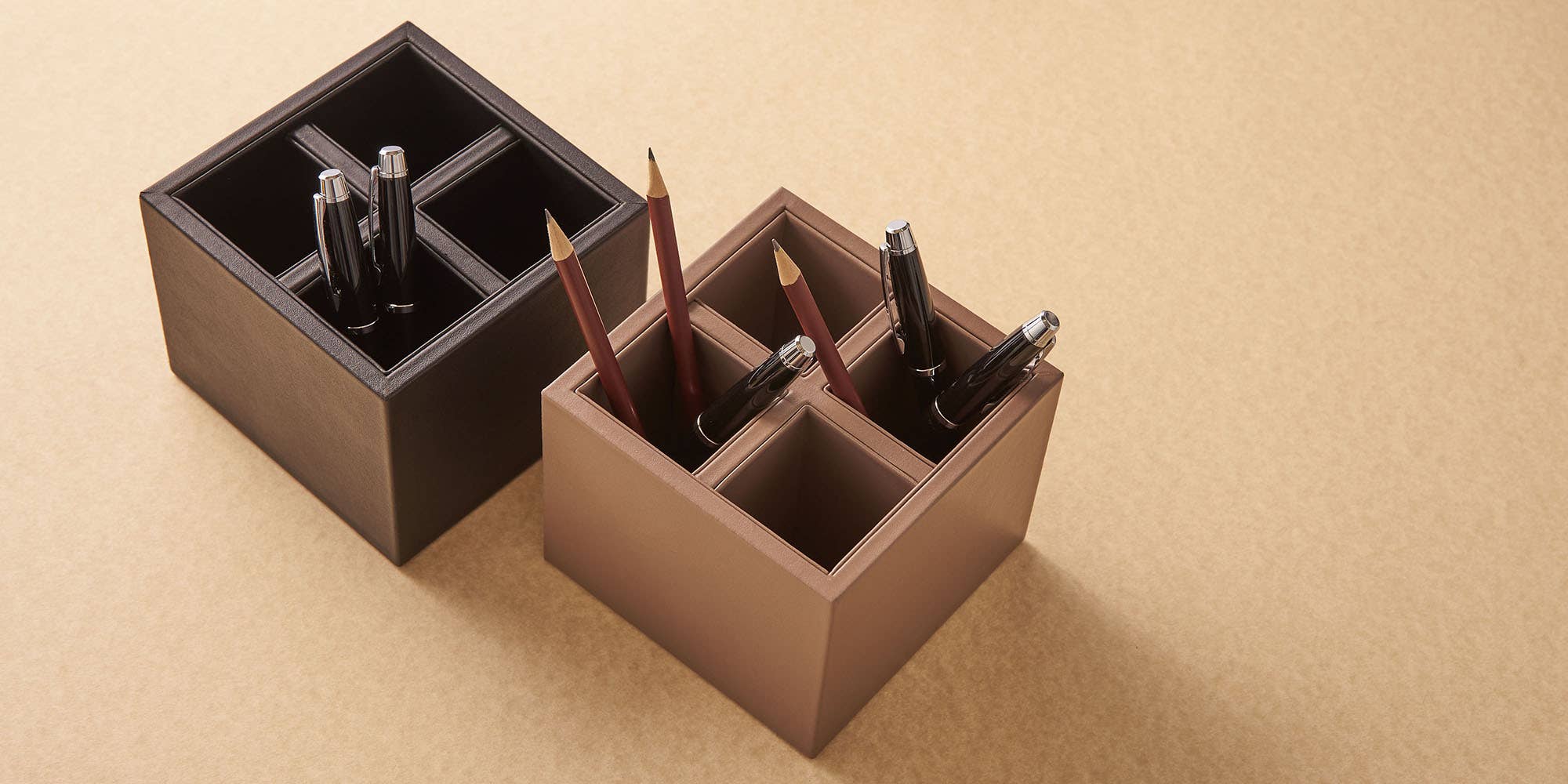 Large leather pen holder